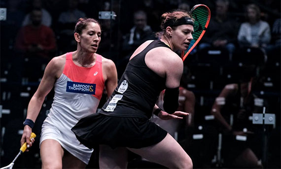 Players Joelle King versus Sarah Jane Perry on a squash court